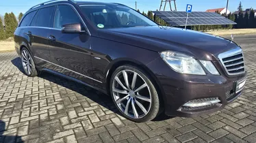 MERCEDES-BENZ E Klasa