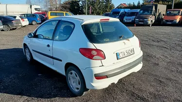 PEUGEOT 206+
