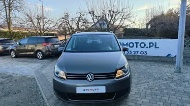 VOLKSWAGEN Touran