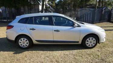 RENAULT Megane