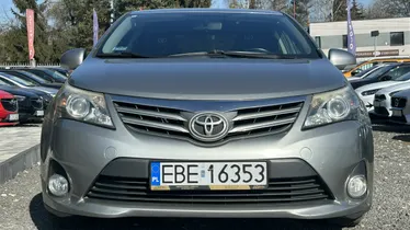 TOYOTA Avensis