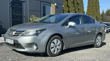 TOYOTA Avensis