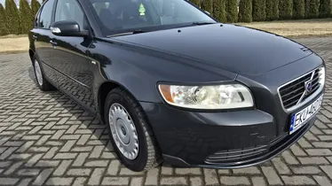 VOLVO S40