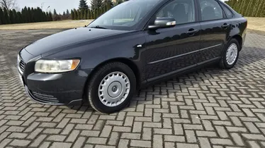 VOLVO S40