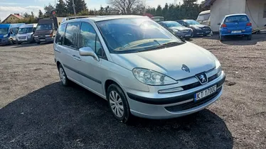 PEUGEOT 807