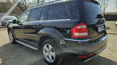 MERCEDES-BENZ GL