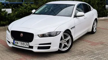 JAGUAR XE