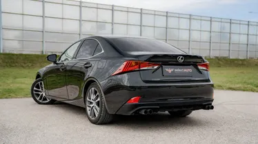 LEXUS IS