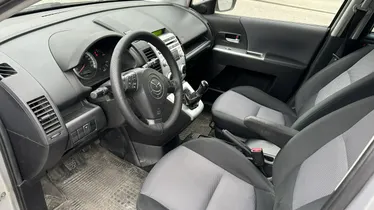 MAZDA 5