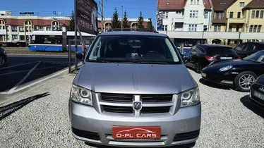 DODGE Caravan