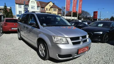 DODGE Caravan