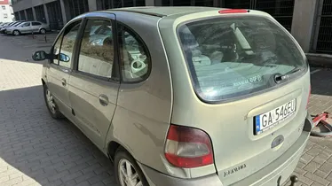 RENAULT Scenic
