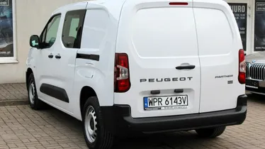 PEUGEOT Partner