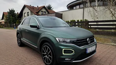VOLKSWAGEN T-ROC