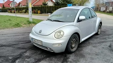 VOLKSWAGEN New Beetle