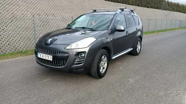 PEUGEOT 4007