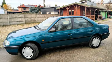 PEUGEOT 405