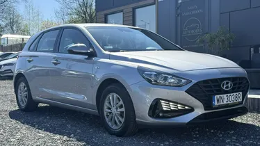 HYUNDAI i30