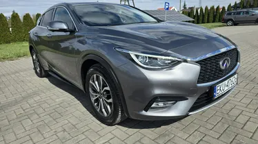 INFINITI Q30