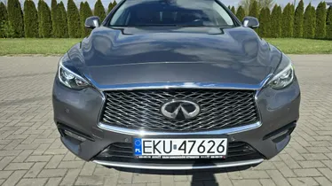 INFINITI Q30