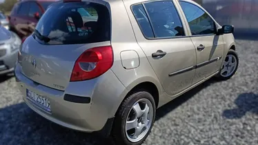 RENAULT Clio