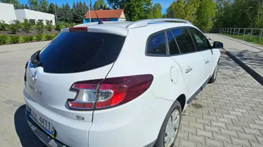 RENAULT Megane