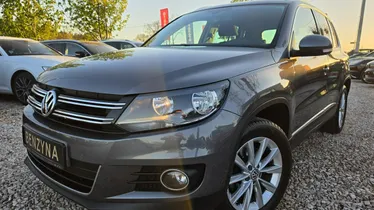 VOLKSWAGEN Tiguan
