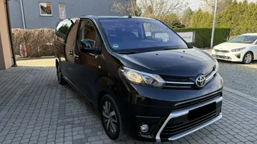 TOYOTA Proace Verso