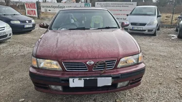 NISSAN Maxima
