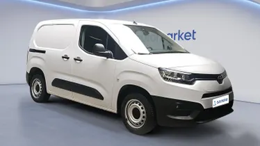 TOYOTA Proace City