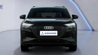 AUDI Q4