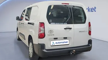 TOYOTA Proace City