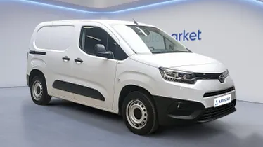 TOYOTA Proace City