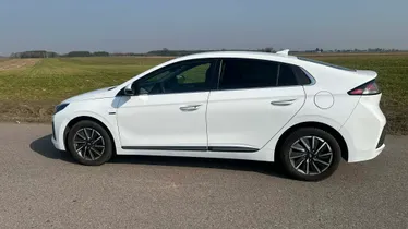 HYUNDAI Ioniq