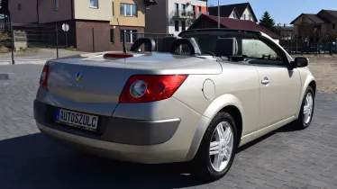 RENAULT Megane