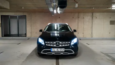 MERCEDES-BENZ GLA