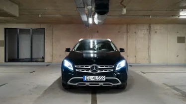 MERCEDES-BENZ GLA