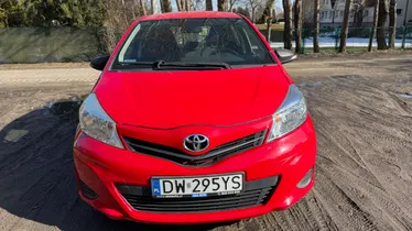 TOYOTA Yaris