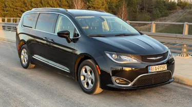 CHRYSLER Pacifica