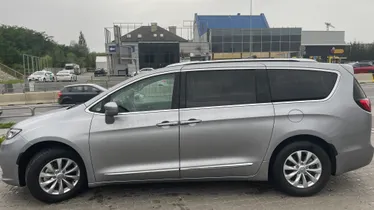 CHRYSLER Pacifica