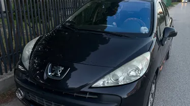 PEUGEOT 207