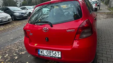 TOYOTA Yaris