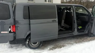 VOLKSWAGEN Caravelle