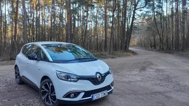 RENAULT Scenic