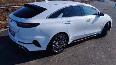 KIA ProCeed
