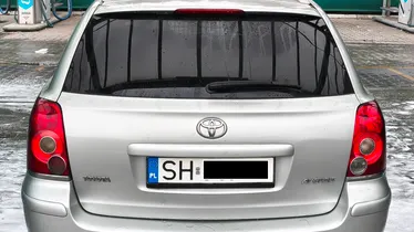 TOYOTA Avensis