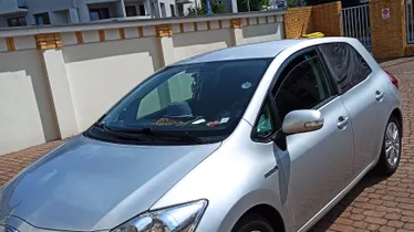 TOYOTA Auris