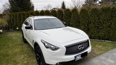 INFINITI QX70