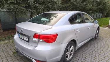 TOYOTA Avensis