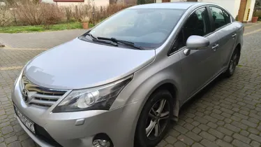 TOYOTA Avensis